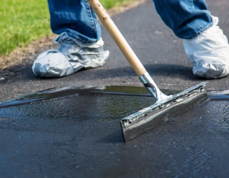 PP_-_Is_it_Worth_Sealing_an_Old_Driveway_33a43b9f-b902-4225-b76c-cadbb94c4294_1600x1600